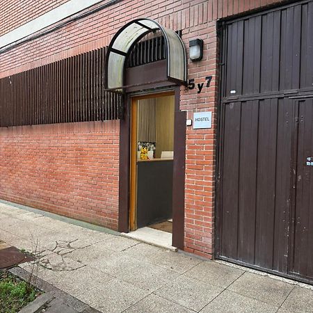 Hostel Puerta Del Angel Madrid Exterior photo