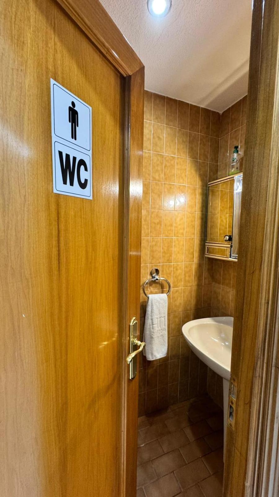 Hostel Puerta Del Angel Madrid Exterior photo