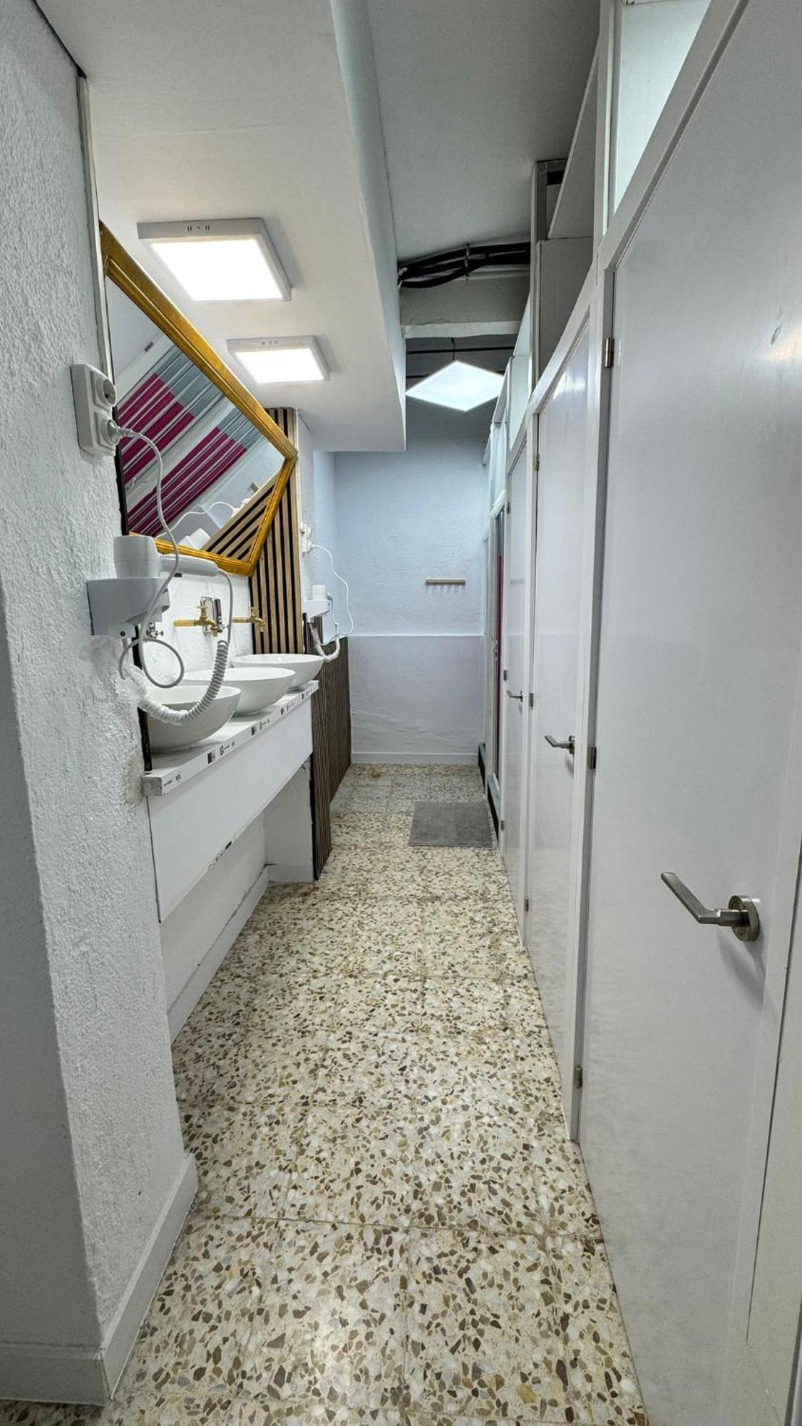 Hostel Puerta Del Angel Madrid Exterior photo